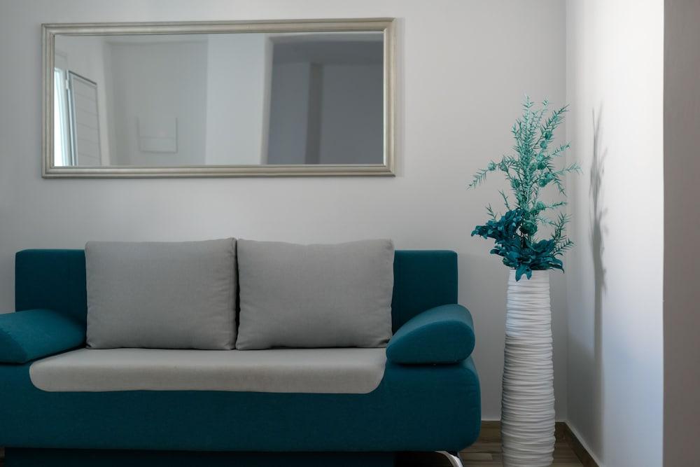 Oasis Suites Fira Fira (Santorini) Eksteriør billede