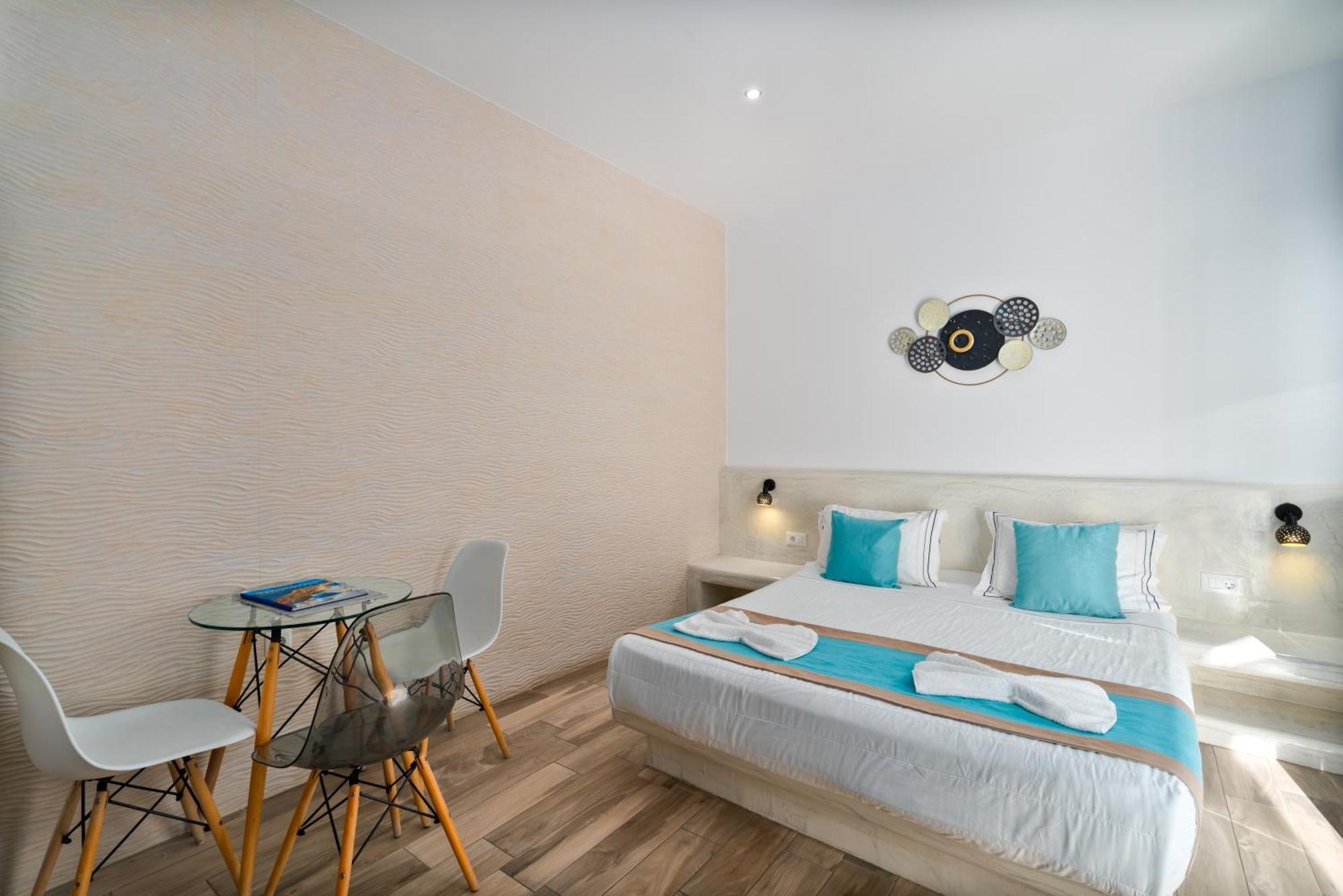 Oasis Suites Fira Fira (Santorini) Eksteriør billede