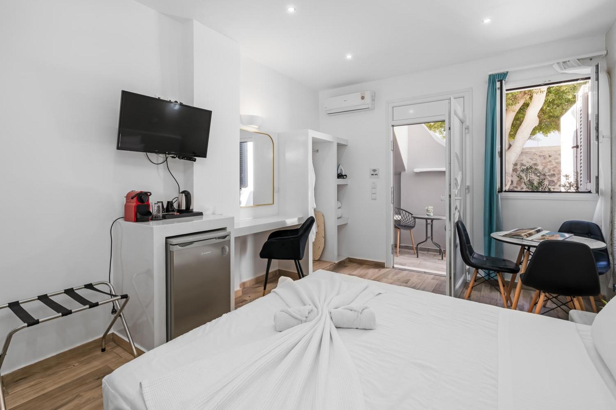Oasis Suites Fira Fira (Santorini) Eksteriør billede